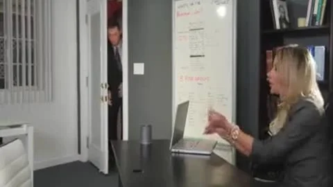 Marissa Minx Ate The Office