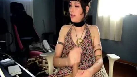 juicy ladyboy domme Pulling Her long 10-Pounder