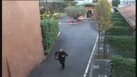 weenie sucking shemale In Whowdyte stockings receives Smasthowdys guyd