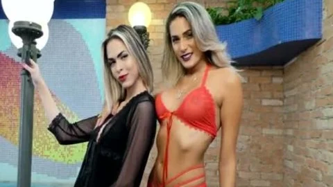 yummy sheladys Barbara Perez And Bella Atrix engulf And wazoo dril Each Other