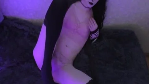 Kitty gal Cums again