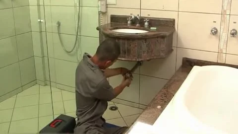 Plumber twink fucked ladyboy
