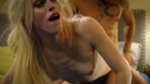 Transsensual - Dante Colle & american muscled Izzy Wilde 69