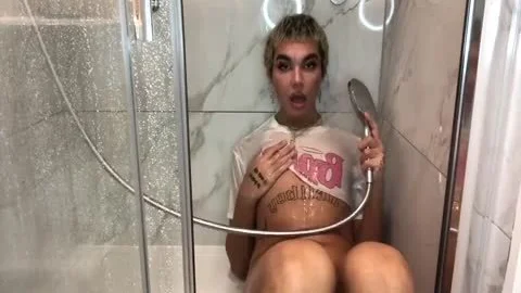 monstrous thighs, hairy cock Femboy Showers