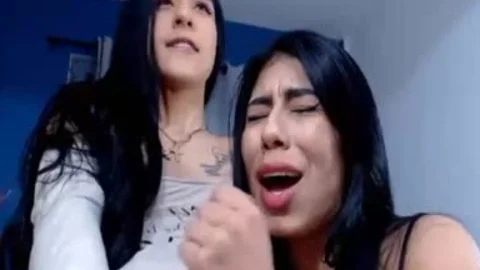gal Helps Handle TS friends Monstercock