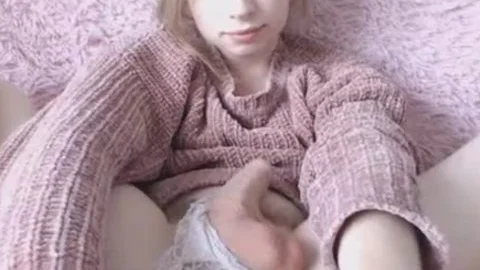 blameless Looking blonde shelady Plays Her penis