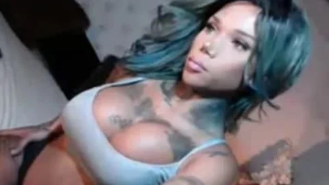 tasty throbbing Columbian tgirl Shows Off