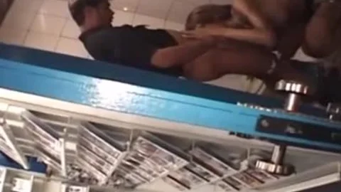 Intriguing that babe-Male Model Gives oral pleasure-job In The shitter Of A Porn Shop