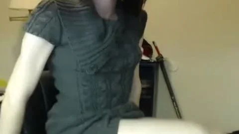 Smart amateur brunette hair tranny skank