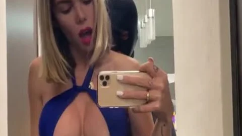 Gia Itzel slammed