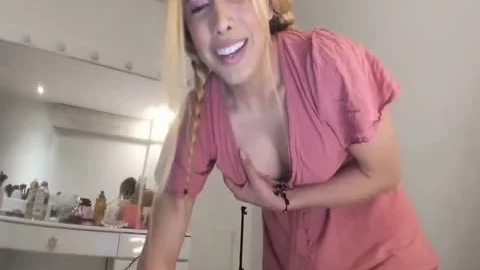 amateur tranny Masturbat large penis