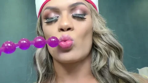 pretty TS Nurse Juliana Leal Has Some slutty enjoyment With anal Beads