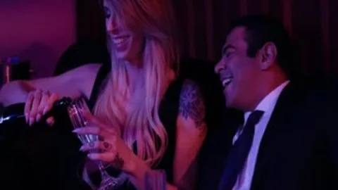 Rich tranny POV butt fuck